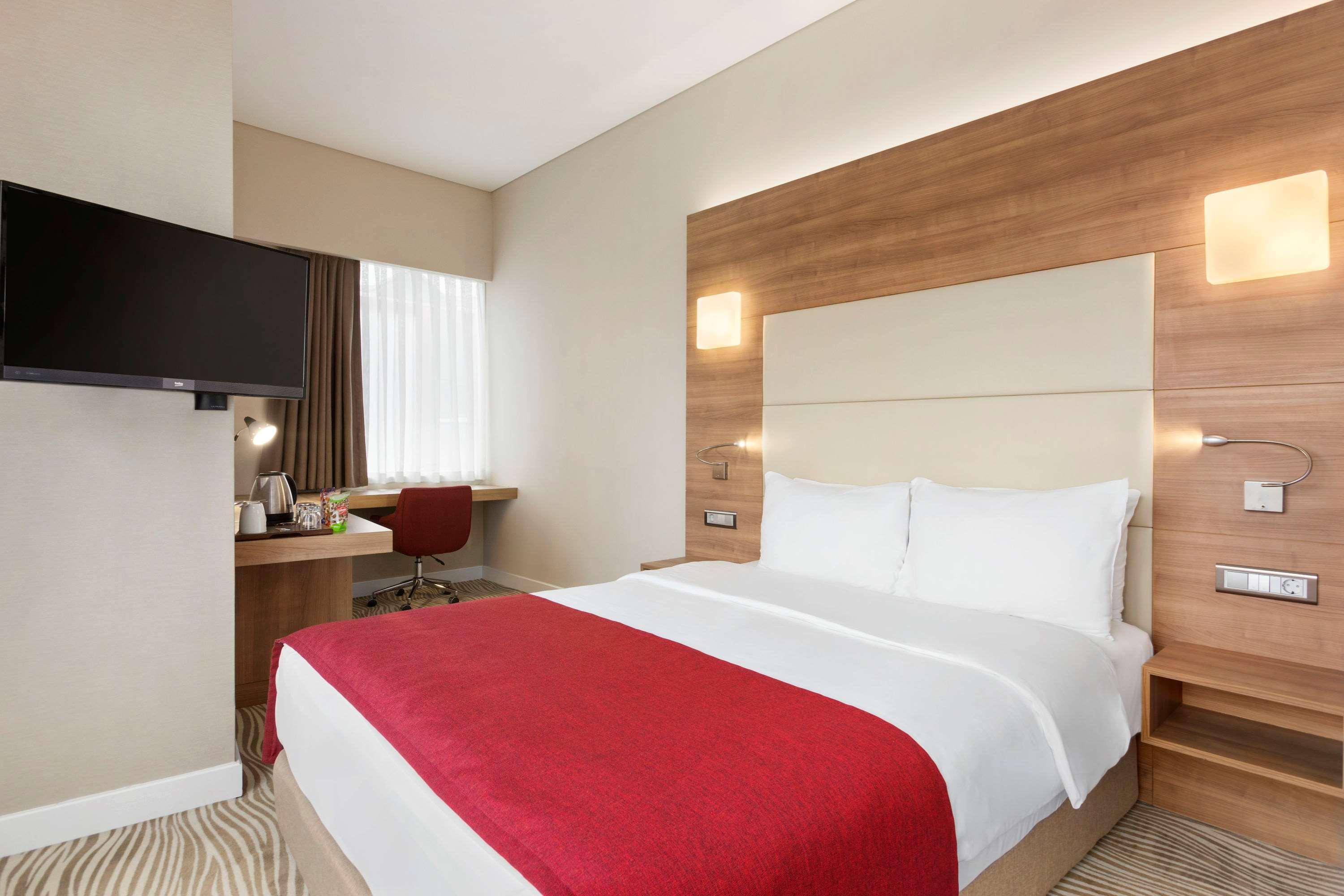 Ramada Encore Istanbul Kartal Exterior foto